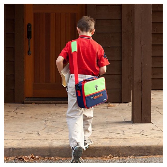 Wee Believers Mass Kit, EXTREMELY RARE; no book included, all pieces included - Picture 2 of 7